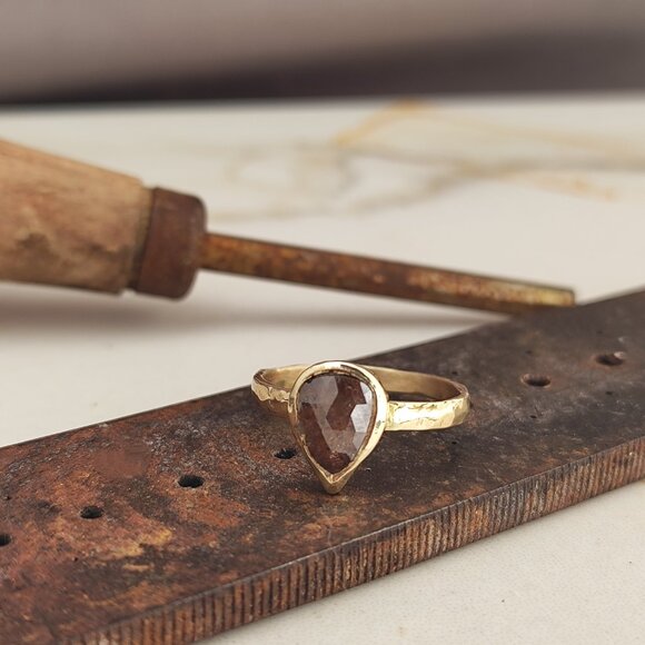 Engagement ring. 14k Yellow gold ring with 1.3ct Brown-gray color diamond. - Picture 6 of 17